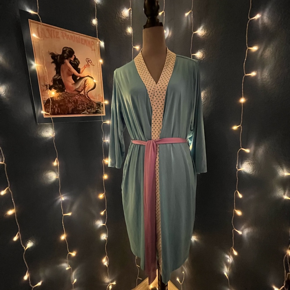 (SECRET TREASURES Sleepwear) Blue Robe